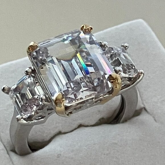 CZ 925 sterling silver ring Size 6 - Picture 1 of 7